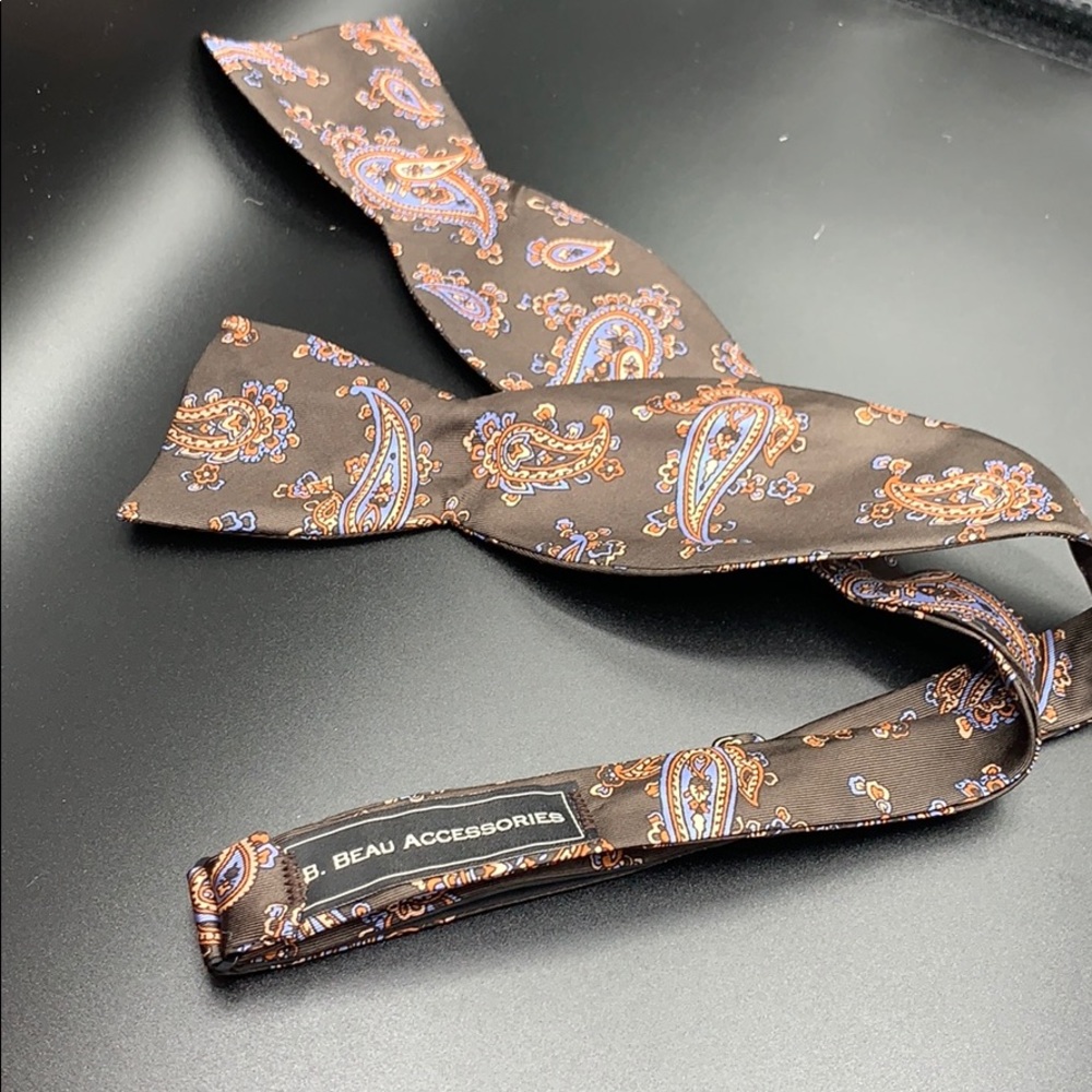 Silk Bow Tie - Picture 3 of 3